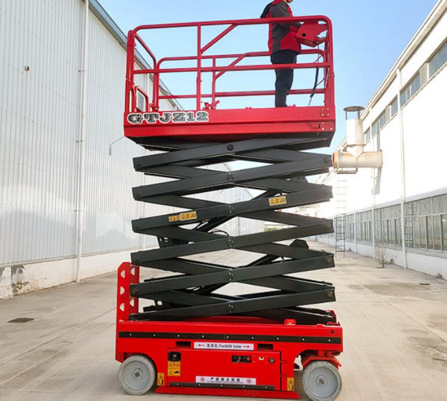 鞍山自行走移动式升降机